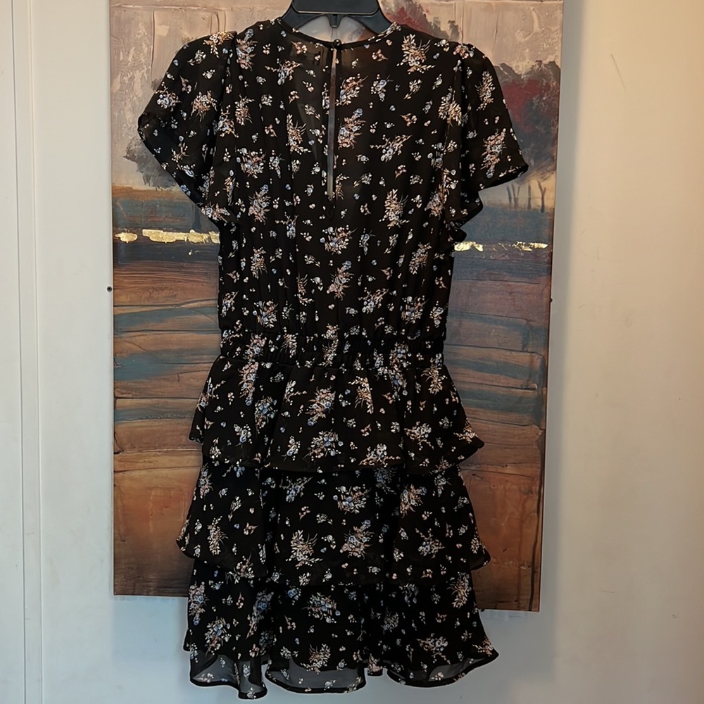 Dress - Picture 2 of 6